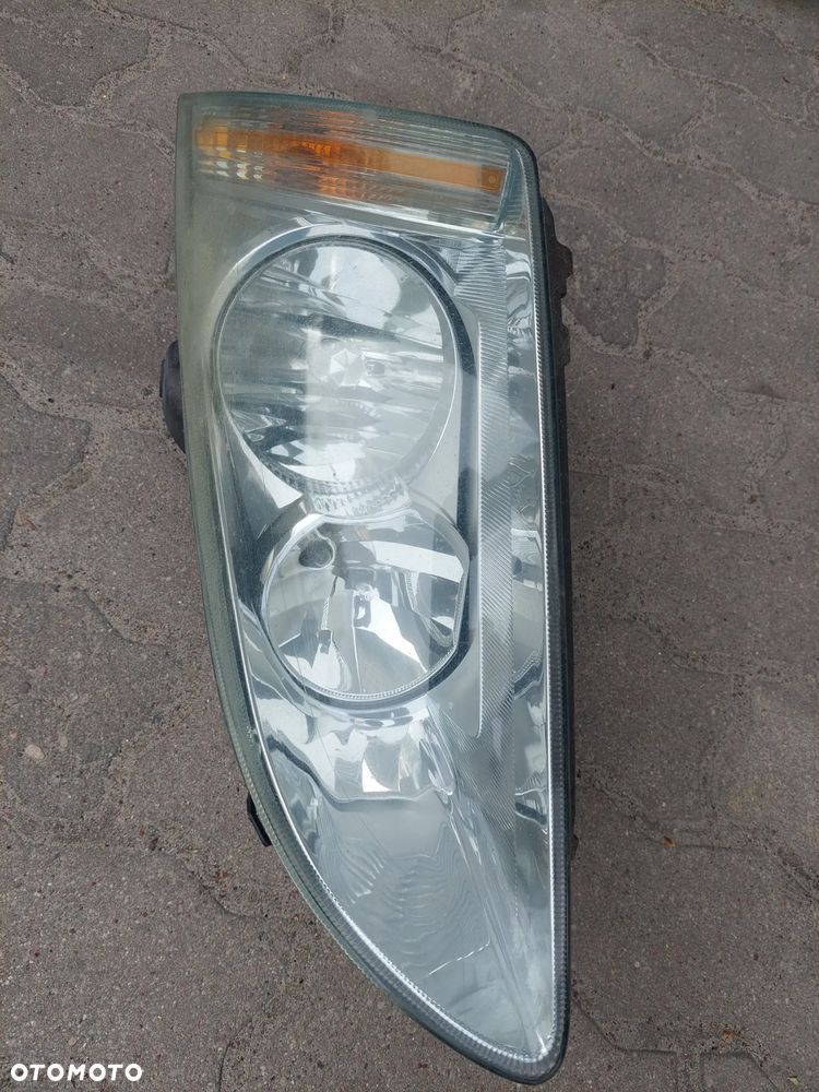 Reflektor prawy lewy Ford Focus MK2 - 2