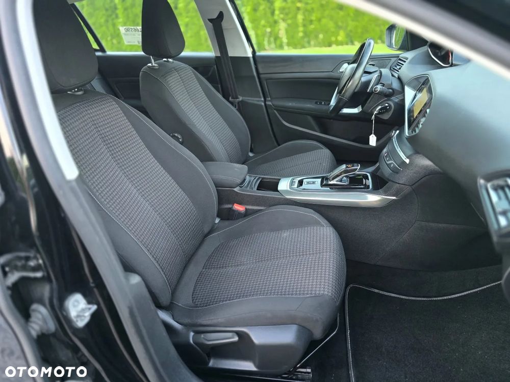 Peugeot 308 - 17