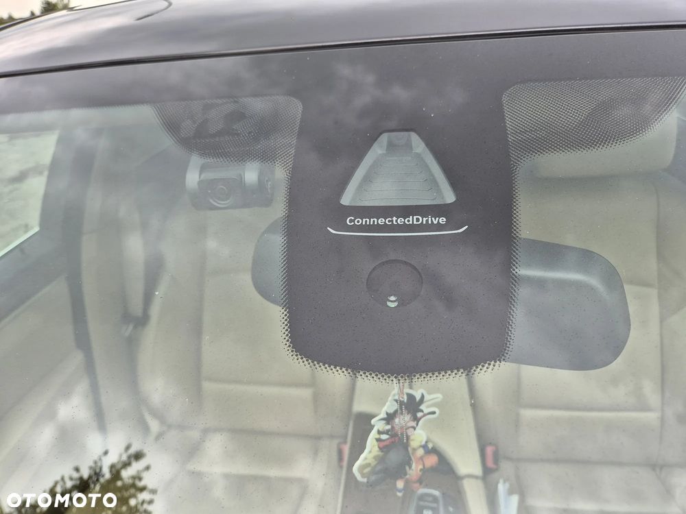 BMW Seria 5 520d - 31