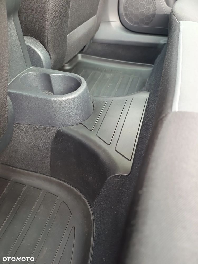 Skoda RAPID 1.0 TSI Ambition - 20