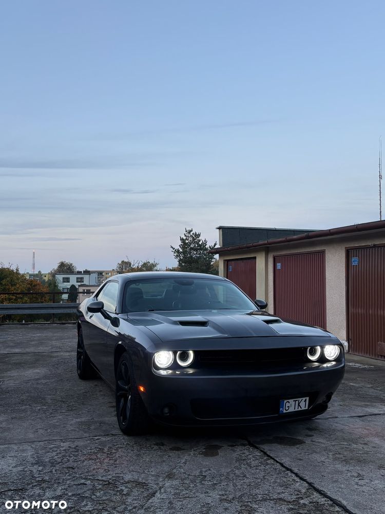 Dodge Challenger 2016 photo 2