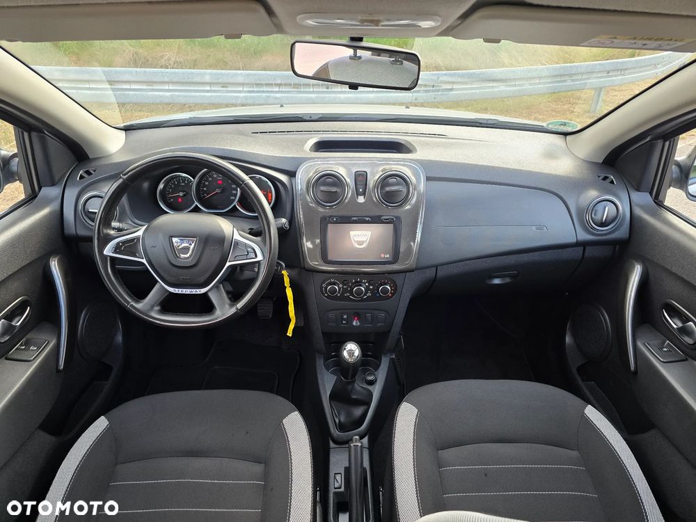 Dacia Sandero Stepway TCe 90 (S&S) Prestige - 32