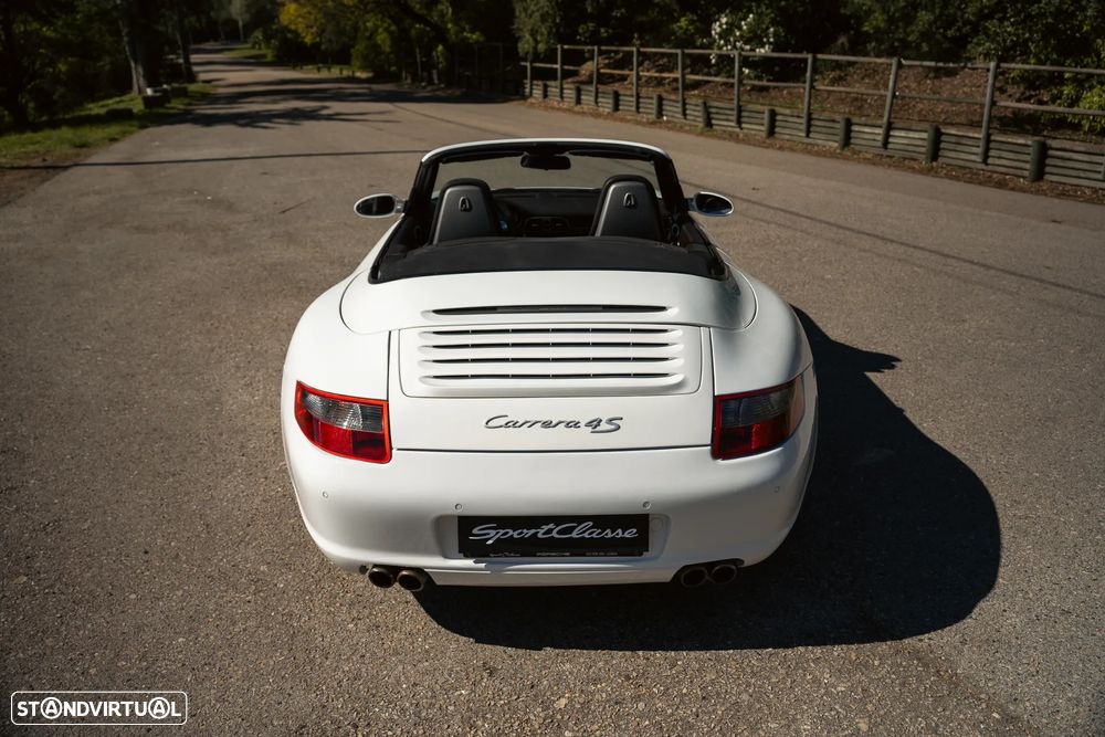 Porsche 911 (997) Carrera 4 S Cabriolet - 27