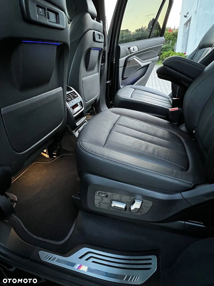 BMW X7 xDrive40i - 15