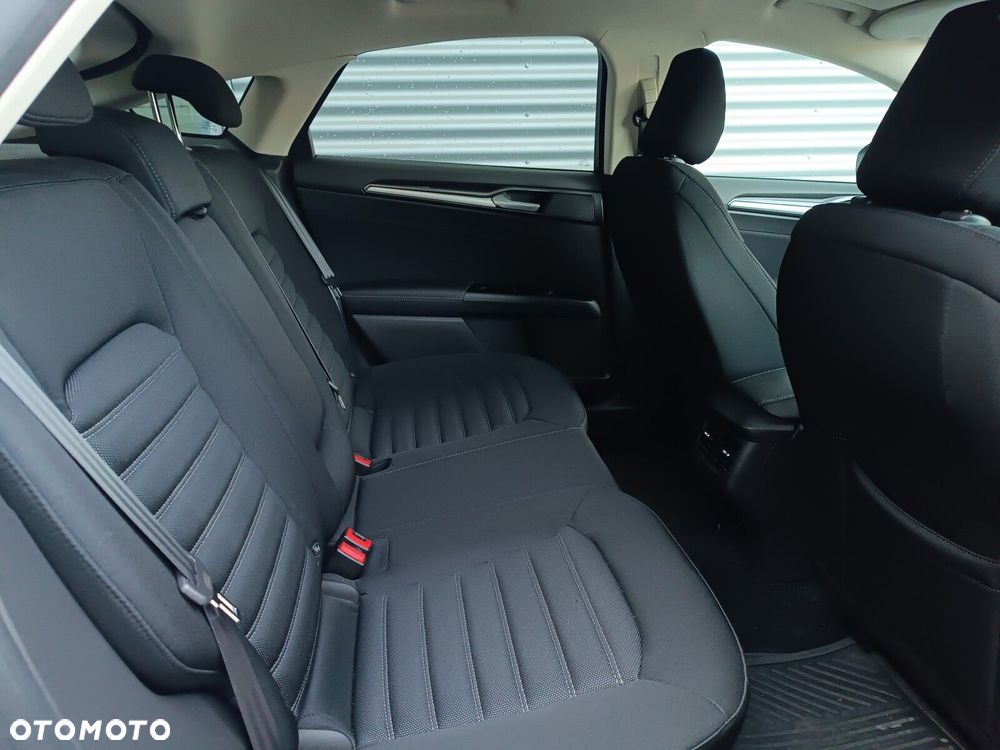 Ford Mondeo 2.0 EcoBlue Titanium - 33