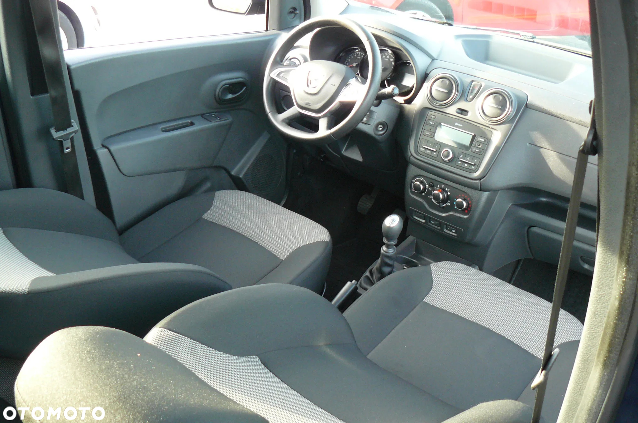 Dacia Lodgy TCe 100 GPF (7-Sitzer) Comfort - 19