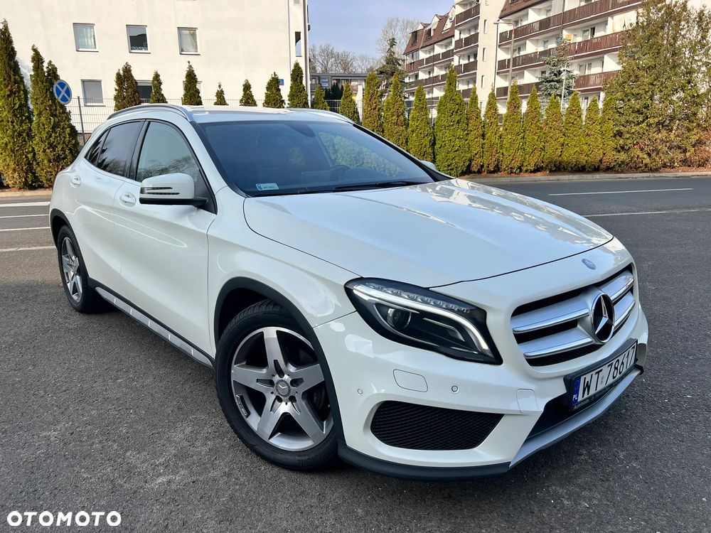 Mercedes-Benz GLA 200 7G-DCT AMG Line - 1