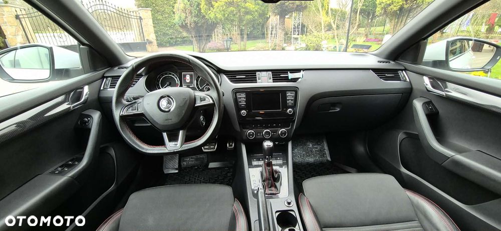 Skoda Octavia 2.0 TDI RS DSG - 15