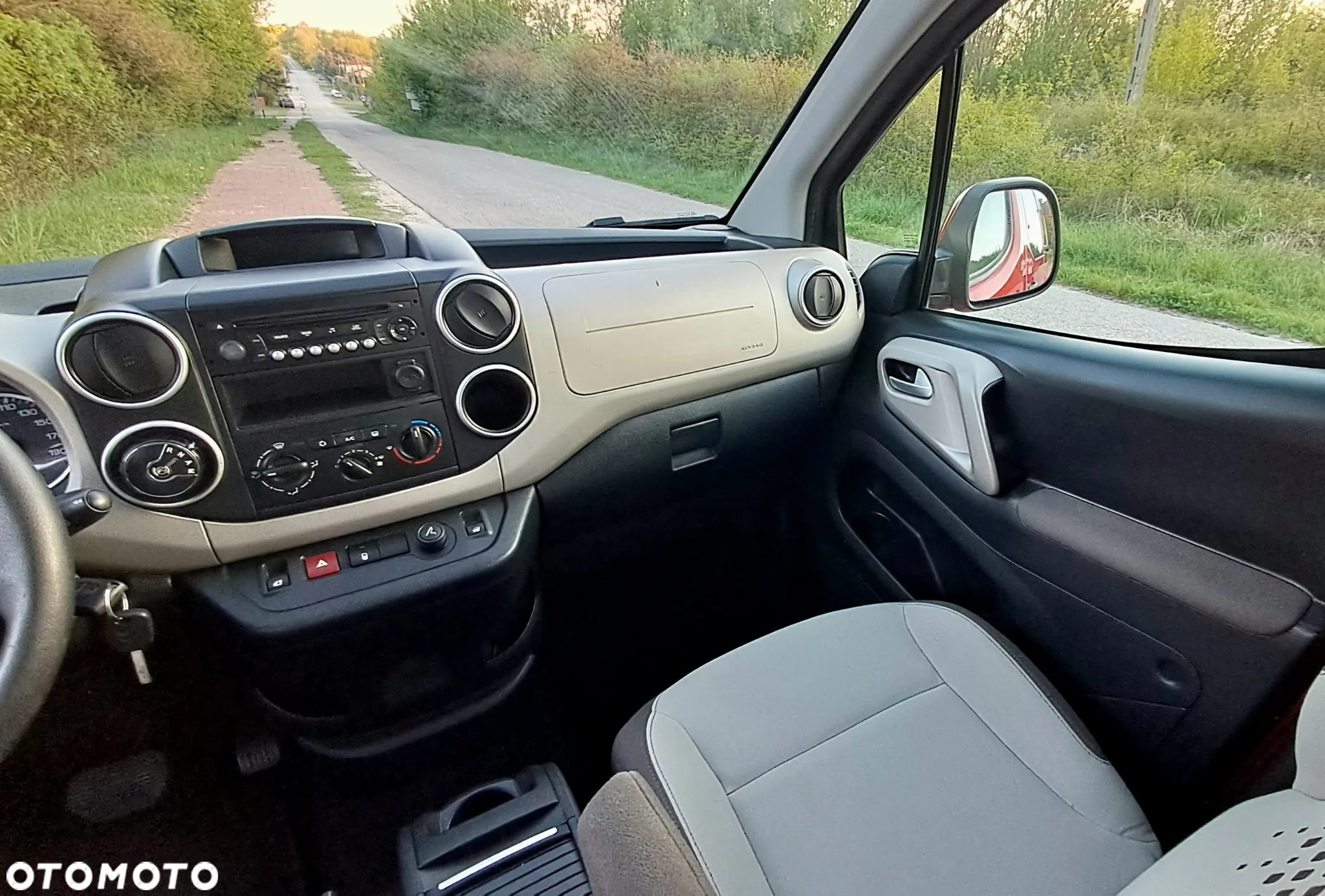 Citroën Berlingo e-HDi 90 FAP EGS6 Multispace - 18