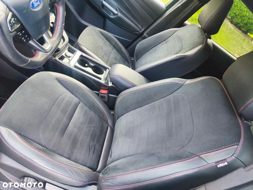 Ford Kuga 1.5 EcoBoost FWD ST-Line ASS GPF - 4