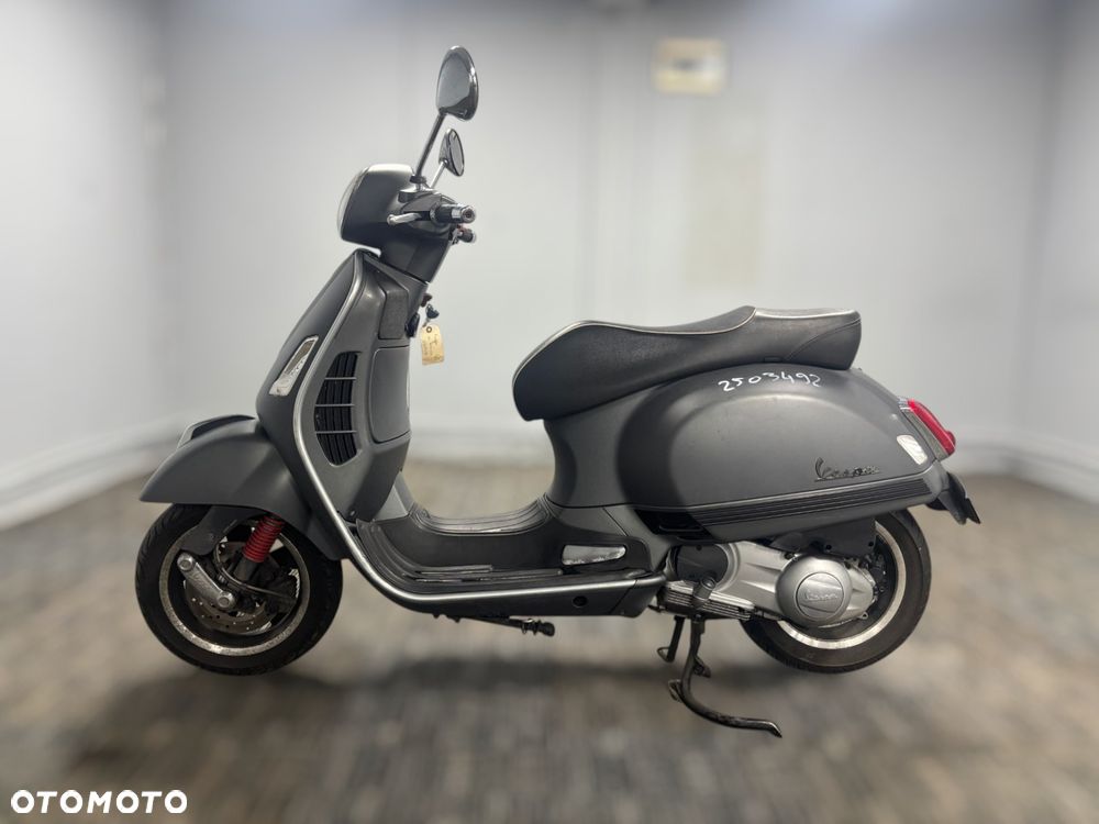 Piaggio Vespa - 5