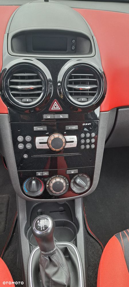 Opel Corsa - 8