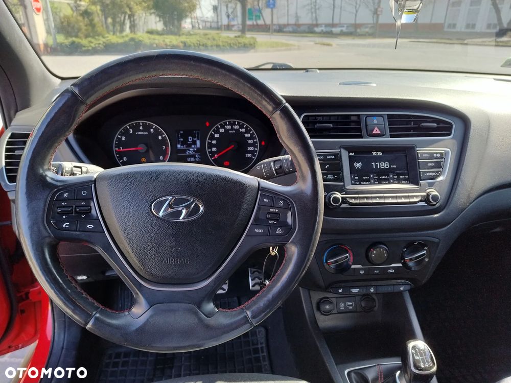 Hyundai i20 blue 1.4 Active Select - 9