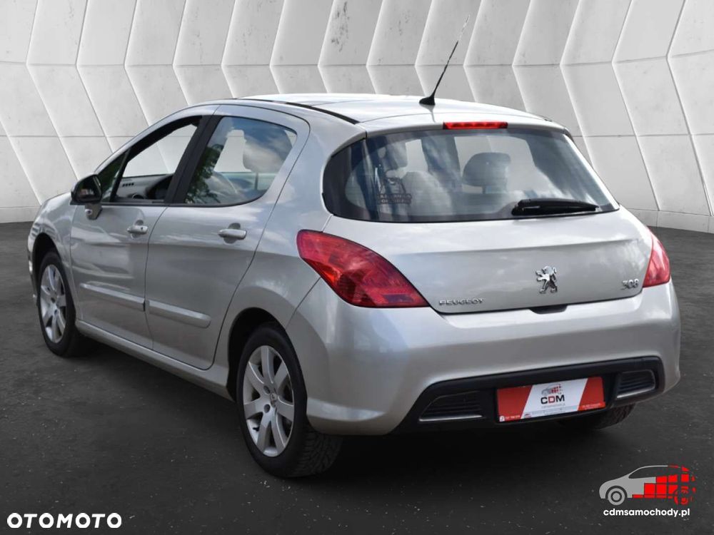 Peugeot 308 - 8