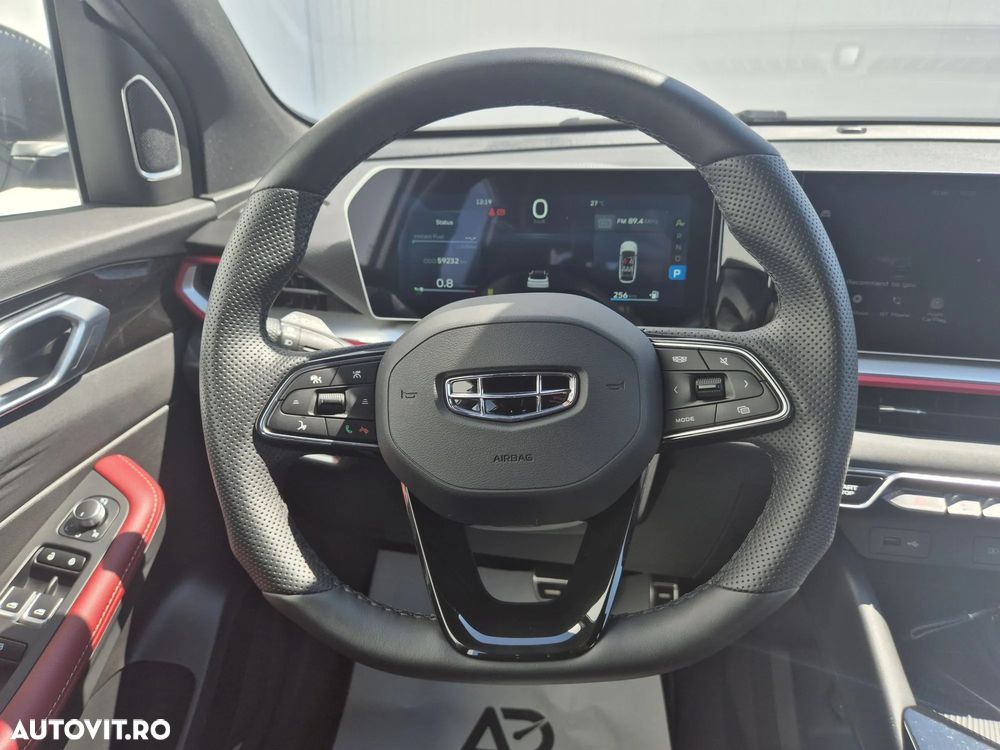 Geely Coolray - 16