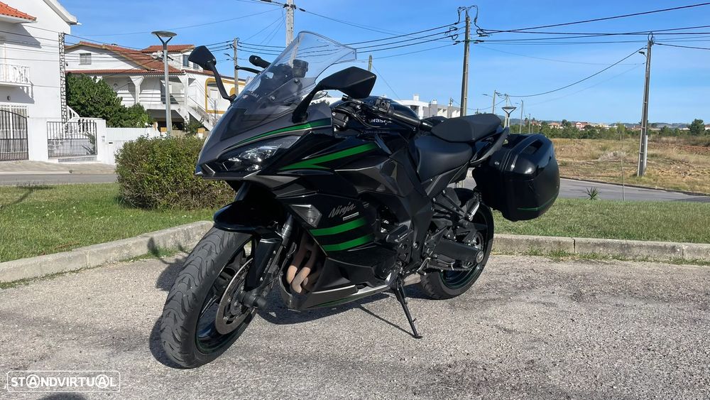 Kawasaki Ninja Tourer - 1