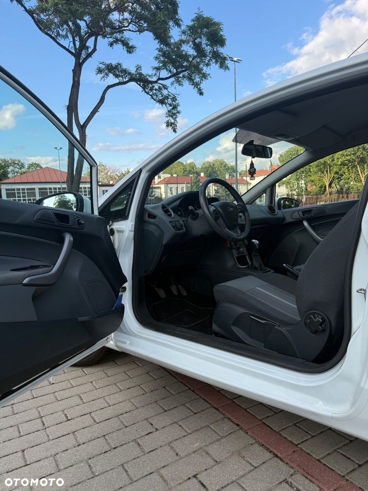 Ford Fiesta 1.25 Ambiente - 12