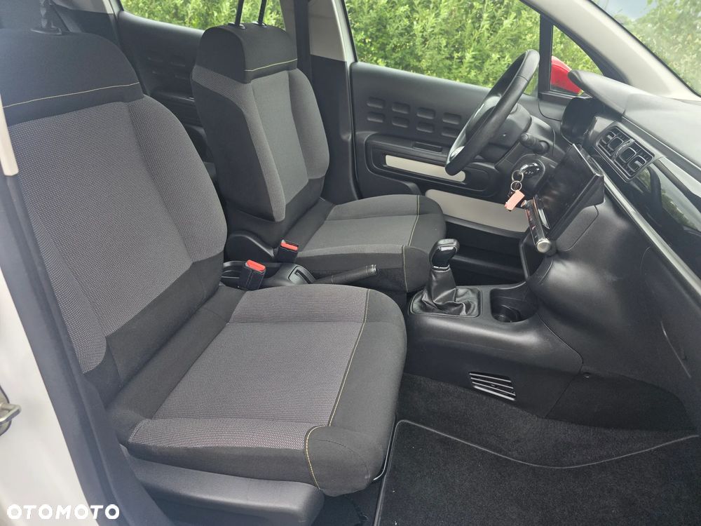 Citroën C3 1.2 PureTech Shine - 20