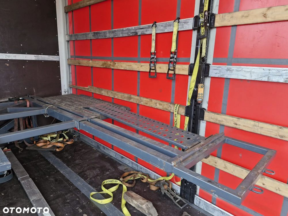 MAN TGL plandeka laweta na 5 aut - 10