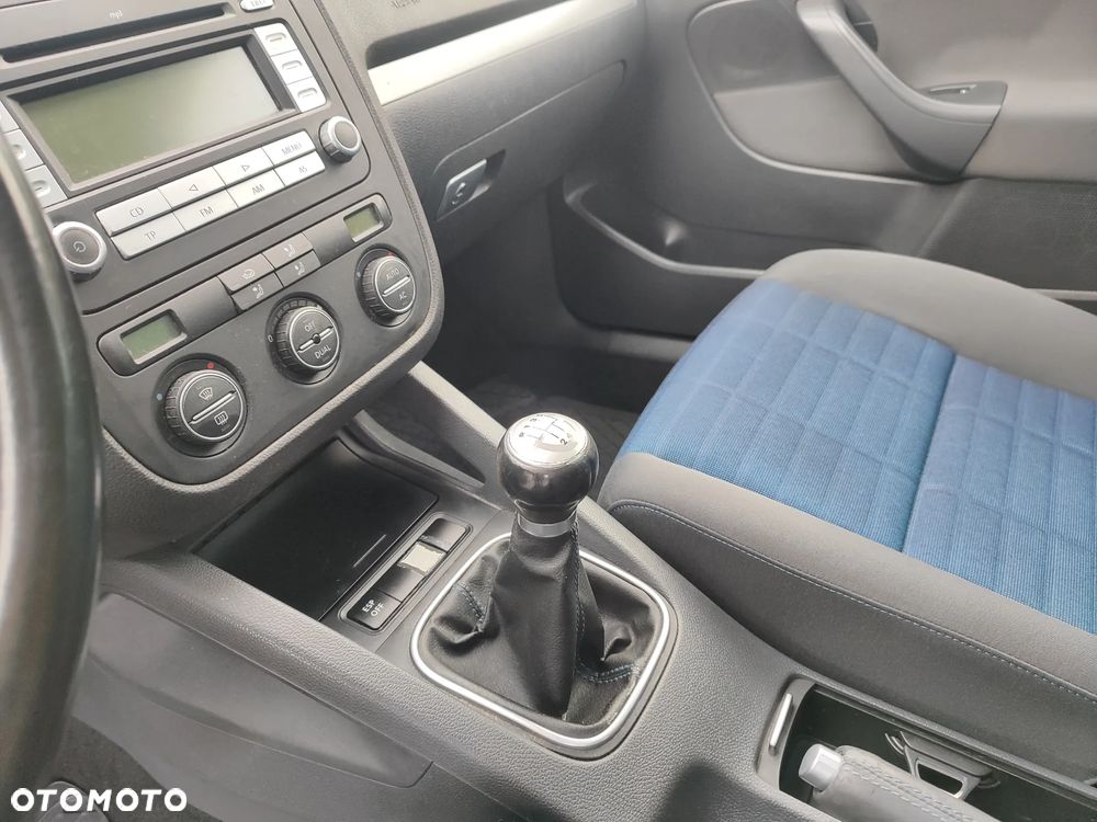 Volkswagen Golf 1.6 Tour Edition - 21