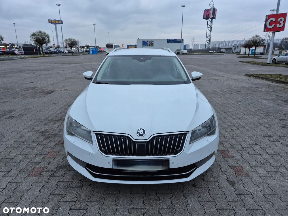 Skoda Superb 2.0 TDI Style - 2