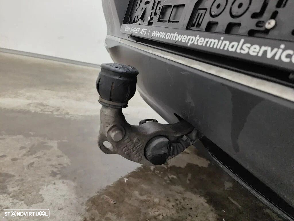 Mercedes-Benz EQC - 11