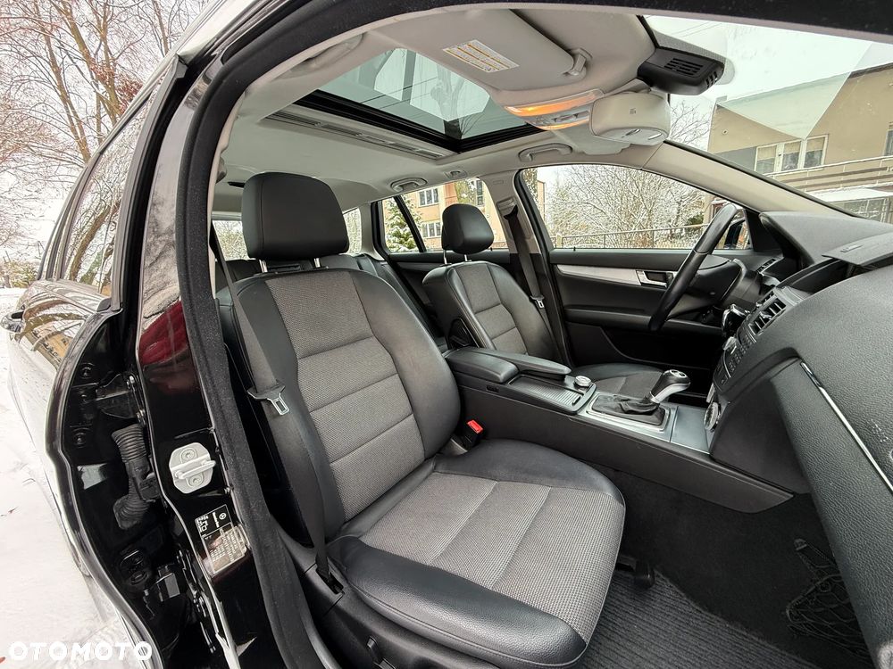 Mercedes-Benz Klasa C 200 Kompressor Automatik Avantgarde - 33