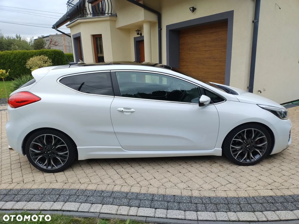 Kia Ceed 1.6 T-GDI GT - 14