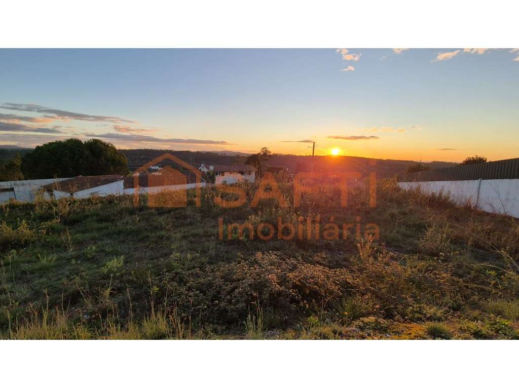 TERRENO URBANIZÁVEL A 10 MINUTOS DE COIMBRA. - Grande imagem: 2/11