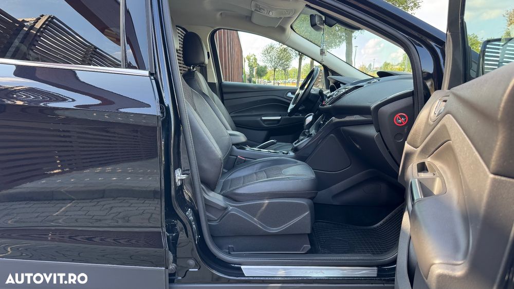 Ford Kuga 2.0 TDCi 4WD Powershift Titanium - 18