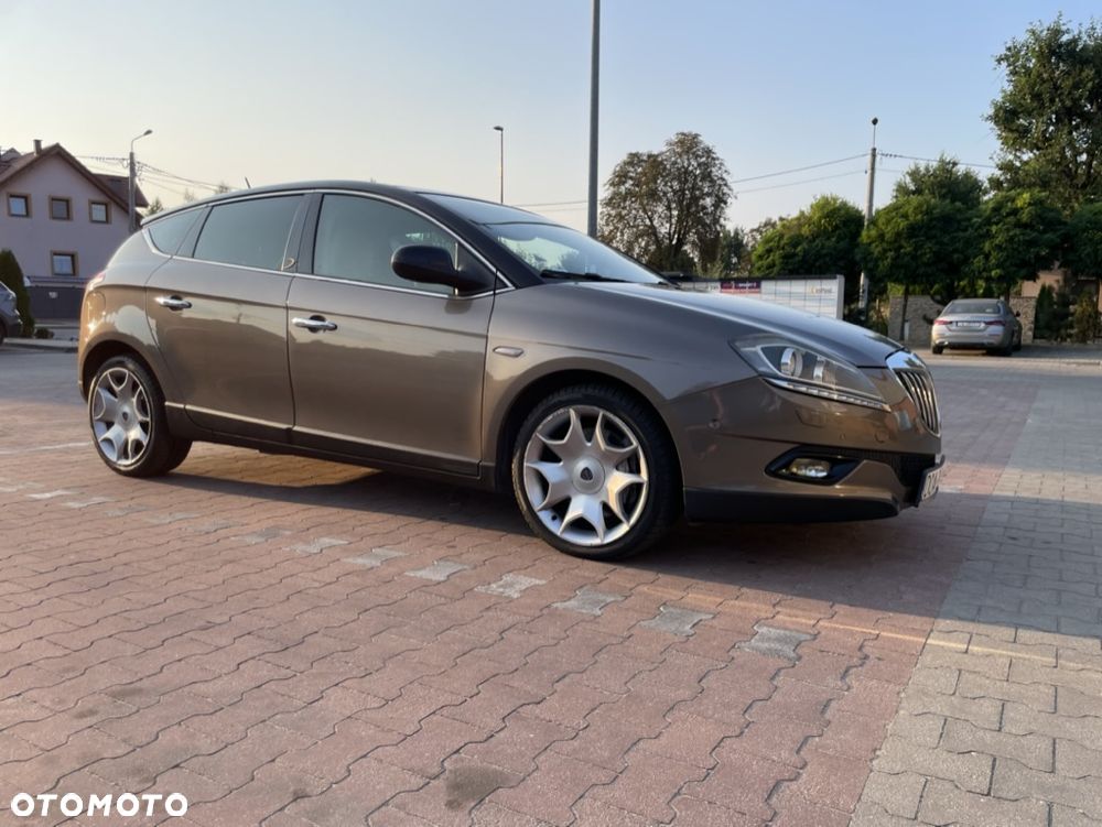 Lancia Delta 1.8 T-Jet Executive Sportronic - 2