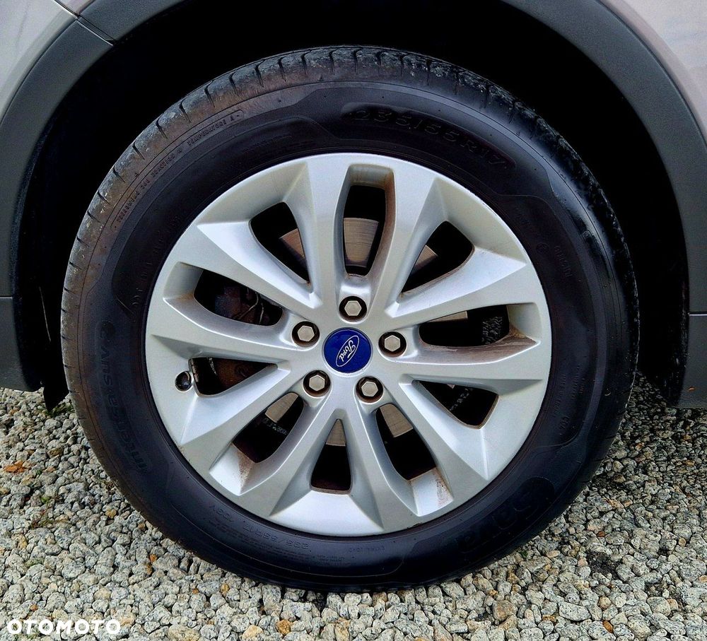 Ford Kuga 2.0 TDCi 4x4 Titanium - 38