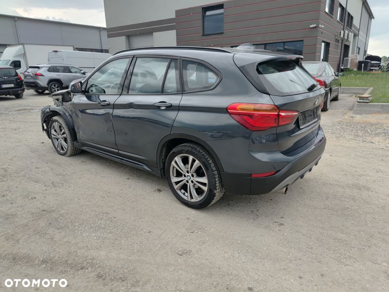 BMW X1 sDrive18i Advantage - 20