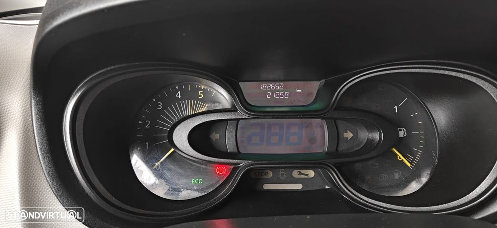 Renault Trafic 1.6 dCi L2H1 1.2T SS - 9