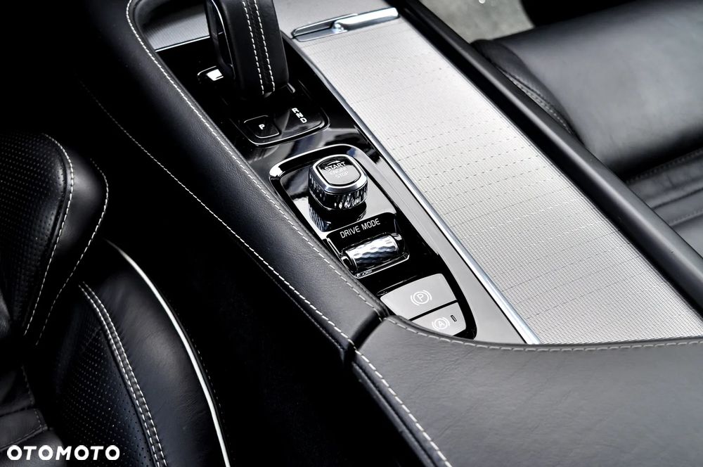Volvo XC 90 T8 AWD Twin Engine Geartronic RDesign - 28