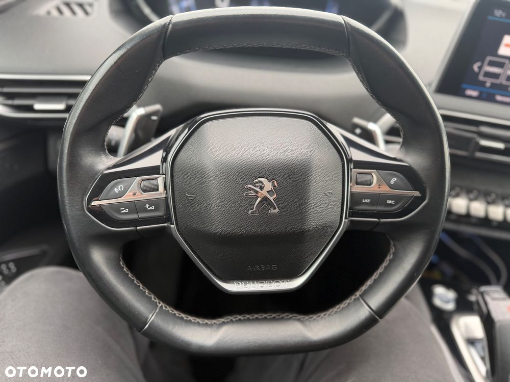 Peugeot 3008 1.2 PureTech Active S&S EAT6 - 18