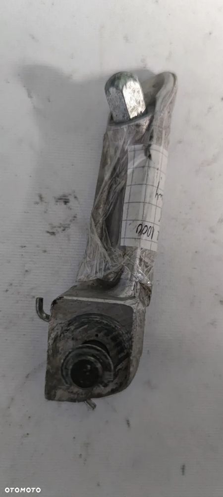 * SUZUKI GSX-R 600 750 1000 05-06 podnóżek kierowcy lewy - 2
