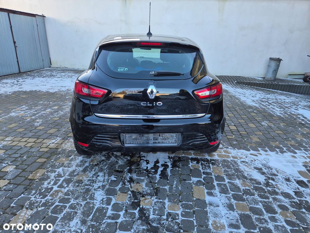 Renault Clio 1.2 16V 75 Life - 5