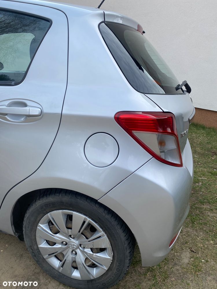 Toyota Yaris - 10
