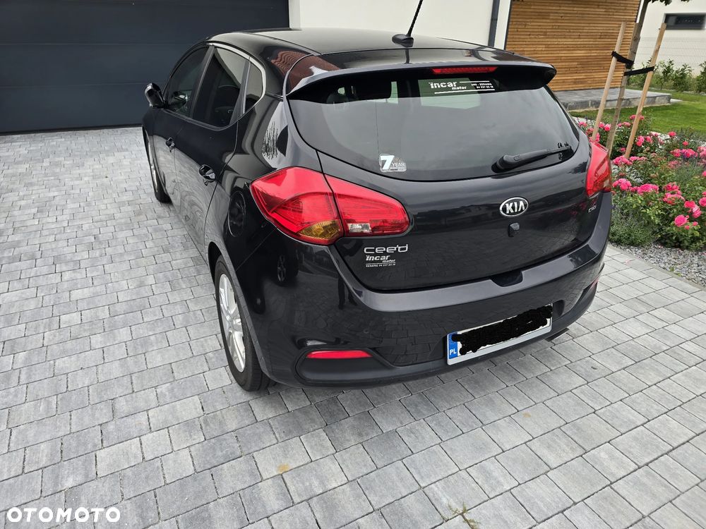 Kia Ceed - 4