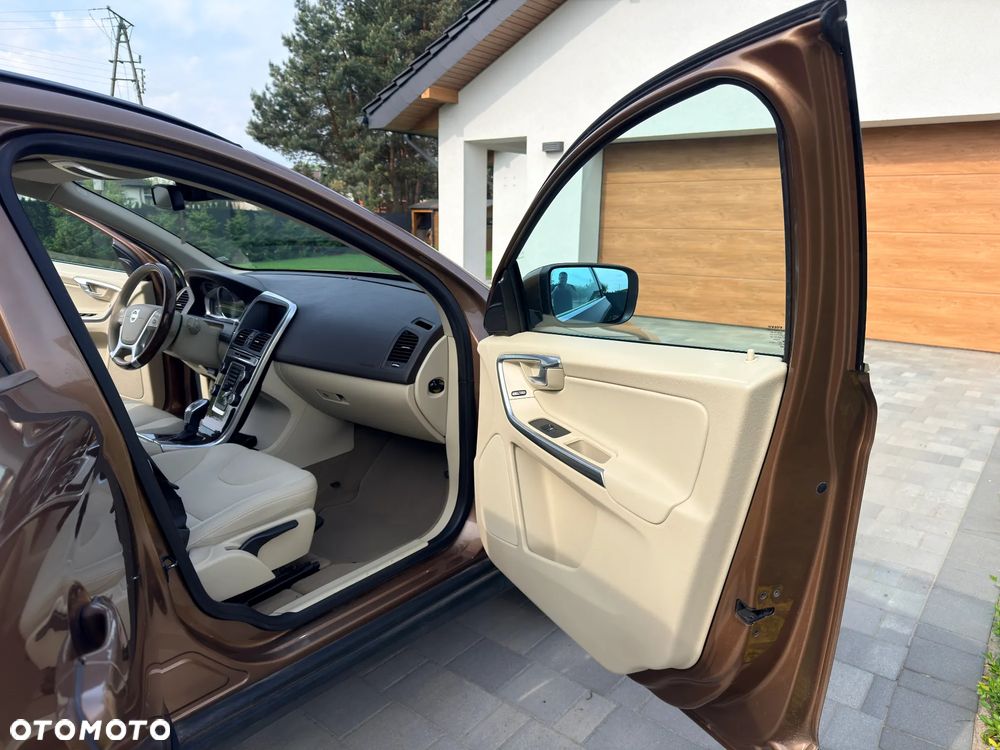 Volvo XC 60 2.4D AWD - 15