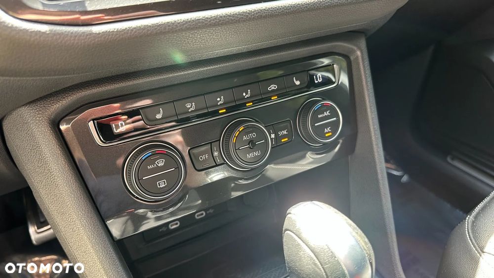 Volkswagen Tiguan - 17