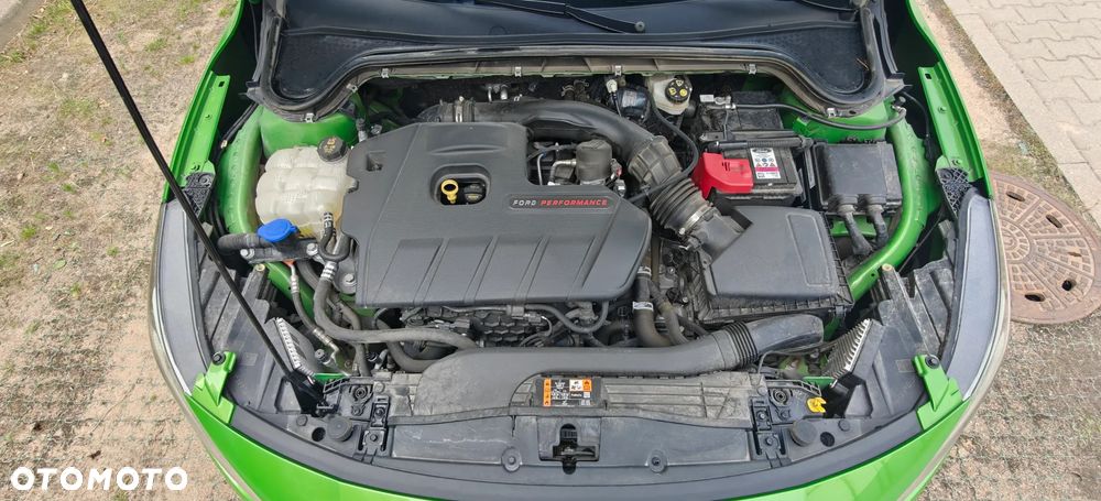 Ford Focus 2.3 EcoBoost ST X - 17