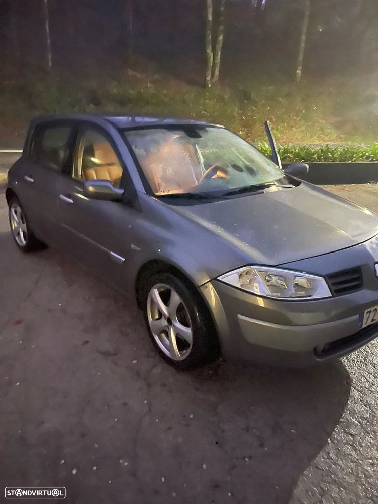 Renault Mégane 1.5 dCi Confort Authentique - 8