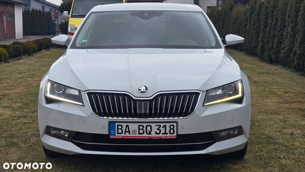 Skoda Superb 2.0 TDI L&K DSG - 4