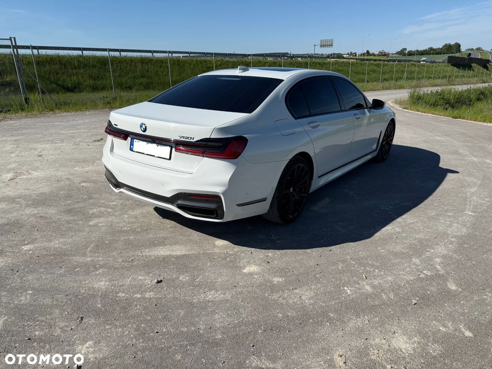 BMW Seria 7 750Li xDrive sport - 7