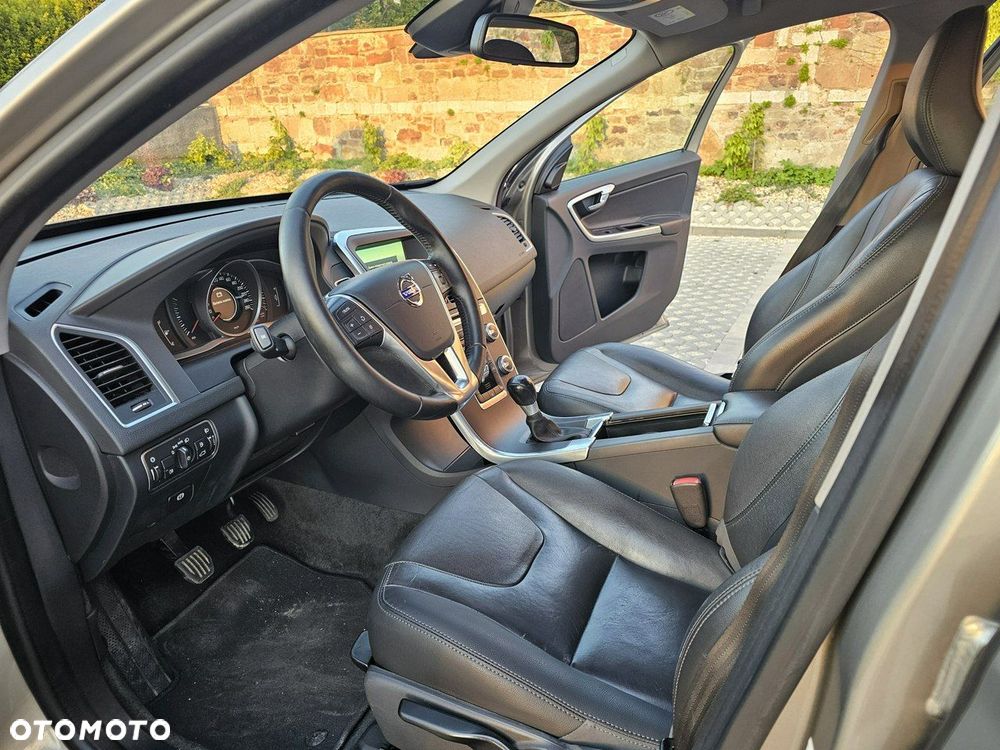 Volvo XC 60 - 8