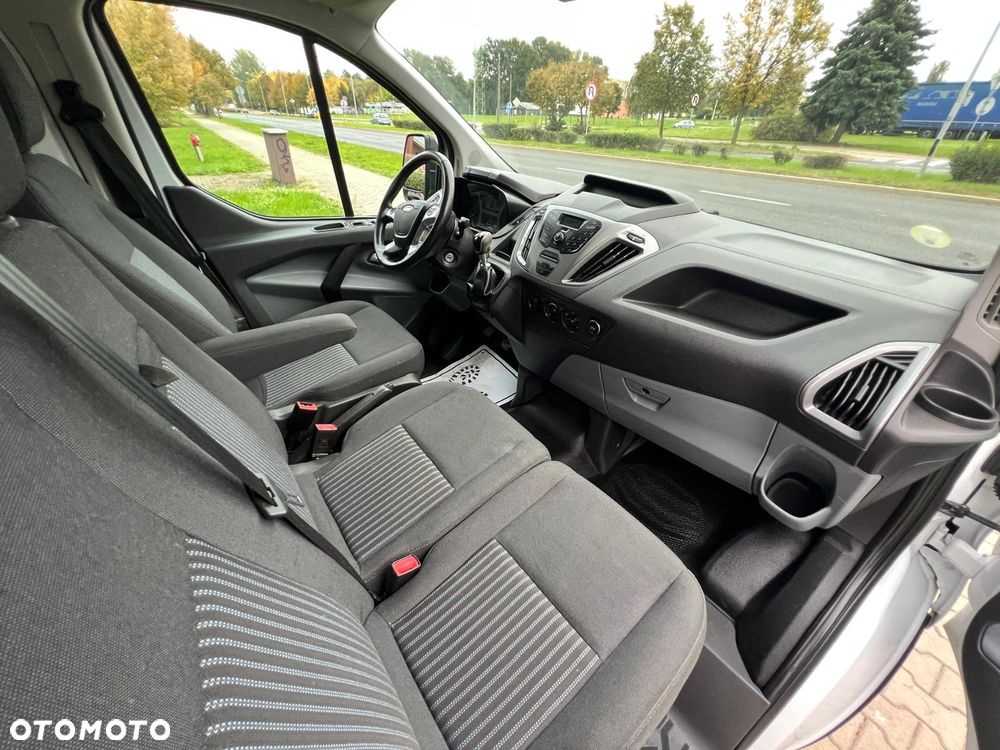 Ford TRANSIT CUSTOM L2H1 2,0 TDCI 130KM BEZWYPADKOWY - 40