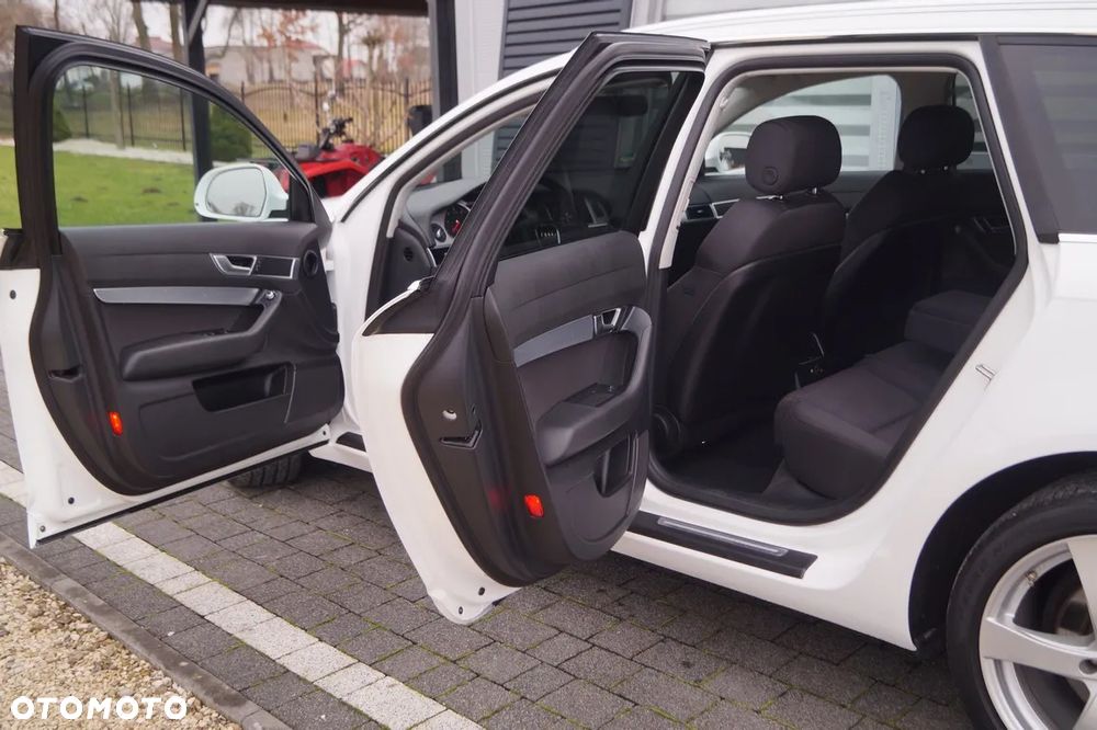 Audi A6 Avant 2.0 TDI DPF multitronic - 14