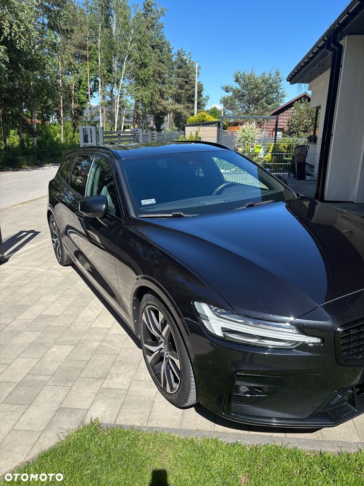 Volvo V60 B4 B R-Design - 8